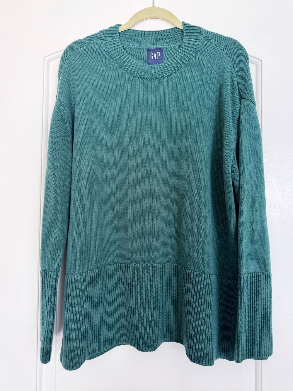 GAP Women's Rib-Hem Crew Sweater